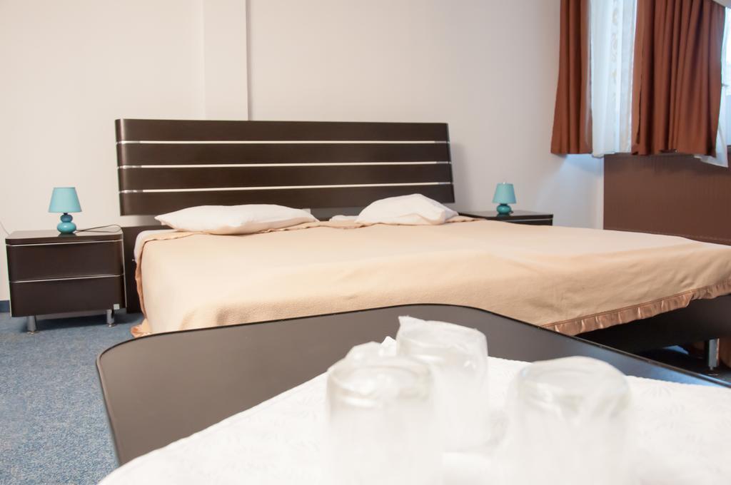 Complex Anna BaileTusnad Quarto foto